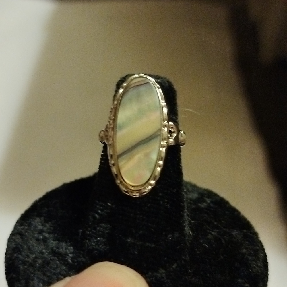 Vintage Mother of Pearl elongated set in silver plated Ring size 5